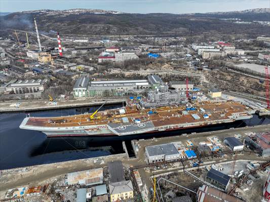 Russian aircraft carrier Admiral Kuznetsov in Murmansk