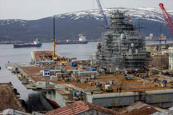 Russian aircraft carrier Admiral Kuznetsov in Murmansk