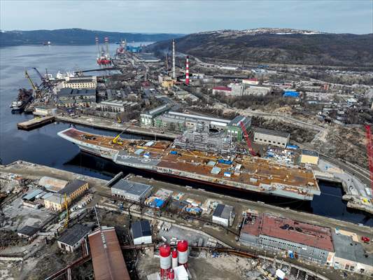 Russian aircraft carrier Admiral Kuznetsov in Murmansk