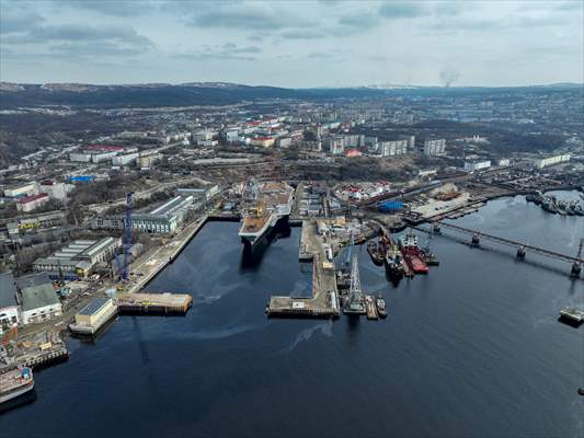 Russian aircraft carrier Admiral Kuznetsov in Murmansk