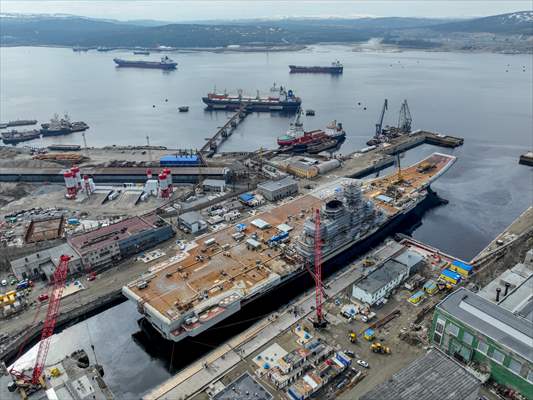 Russian aircraft carrier Admiral Kuznetsov in Murmansk