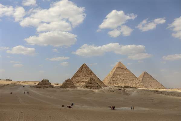 Cheops, Khafre and Mikerinos Pyramids in Giza