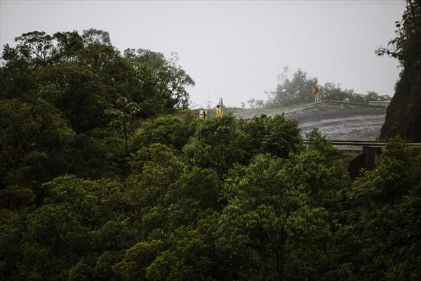 Colombia's most infamous road, Trampoline of Death
