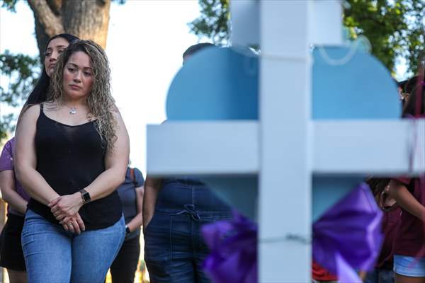 Mourners visit memorial for Texas school shooting victims