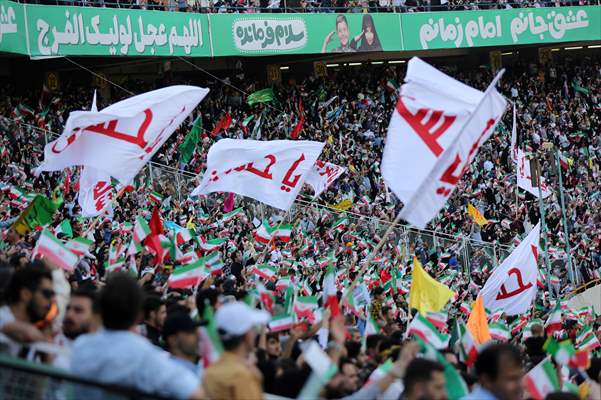 "Hello Commander" anthem, which spread on social media, was sung with choir at Tehran Azadi Stadium