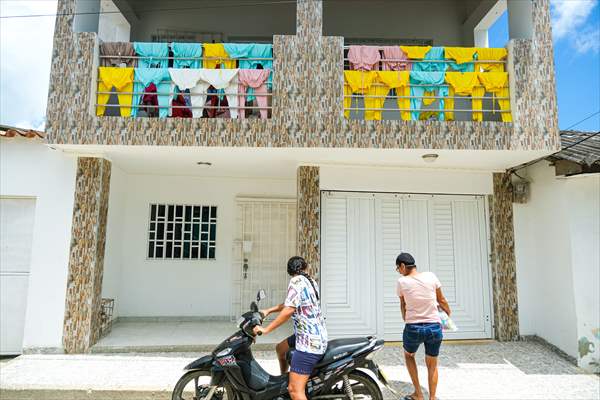 Colombian women in the textile industry