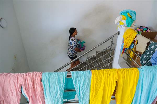 Colombian women in the textile industry