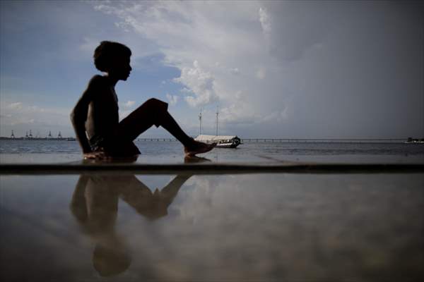 Pollution in the waters of Guanabara Bay in Rio de Janeiro