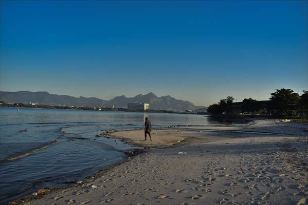 Pollution in the waters of Guanabara Bay in Rio de Janeiro