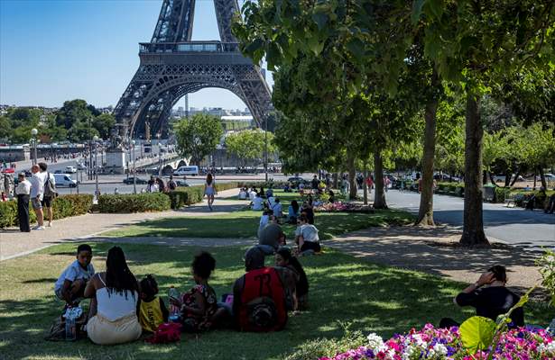 Heatwave in Paris