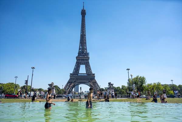 Heatwave in Paris