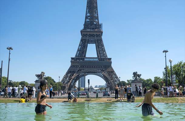 Heatwave in Paris