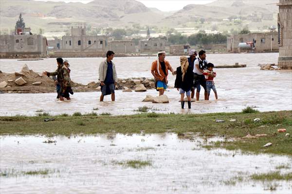 Heavy rains cause flash flooding in Yemen