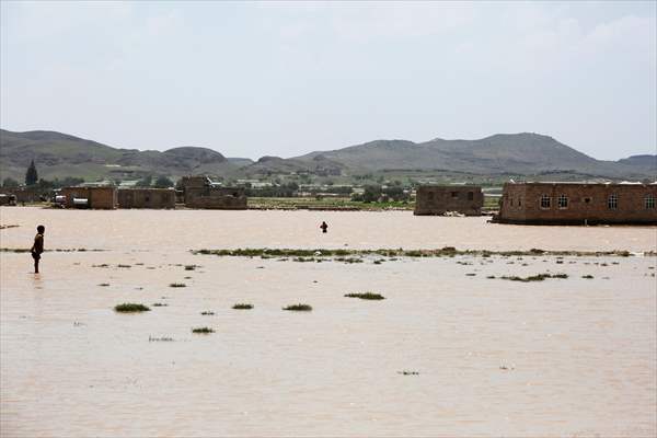 Heavy rains cause flash flooding in Yemen