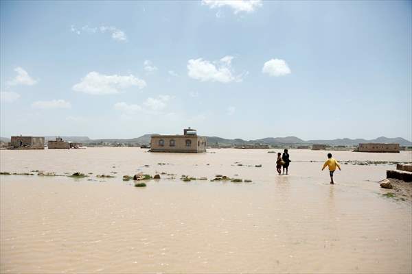 Heavy rains cause flash flooding in Yemen