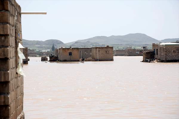 Heavy rains cause flash flooding in Yemen