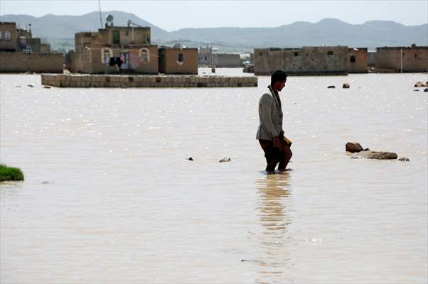 Heavy rains cause flash flooding in Yemen