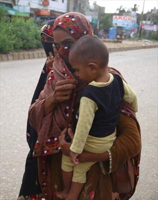 People migrate to Karachi after flash floods in Pakistan