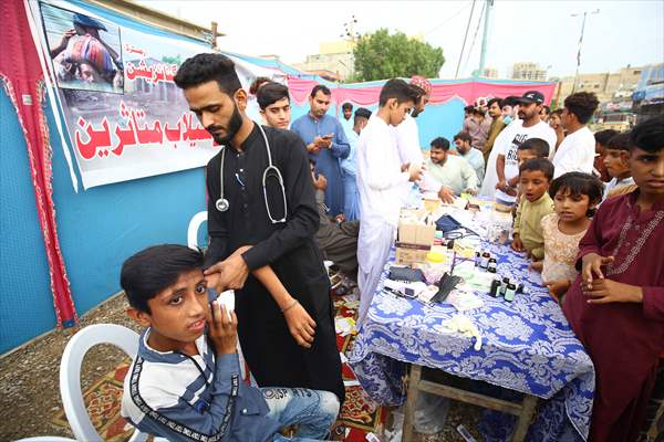 People migrate to Karachi after flash floods in Pakistan