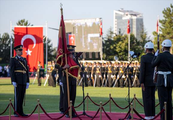 MSÜ Kara Harp Okulu Diploma Alma ve Sancak Devir Teslim Töreni