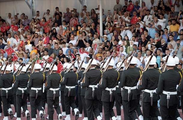 MSÜ Kara Harp Okulu Diploma Alma ve Sancak Devir Teslim Töreni