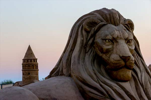 17th International Sand Sculpture Festival kicks off in Turkiye's Antalya