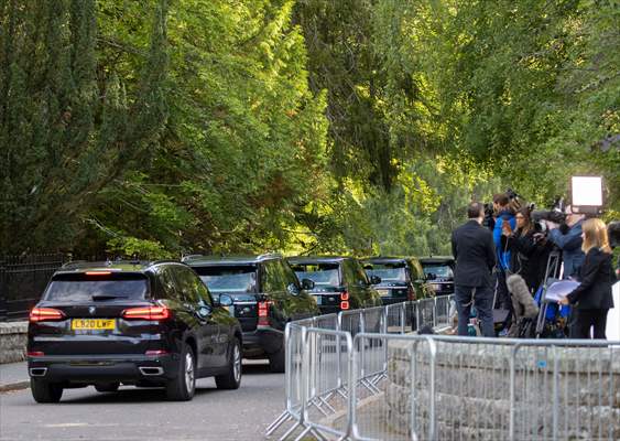 Queen Elizabeth II’s coffin travels from Balmoral Castle to the Palace of Holyroodhouse in Edinburgh