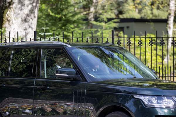 Queen Elizabeth II’s coffin travels from Balmoral Castle to the Palace of Holyroodhouse in Edinburgh