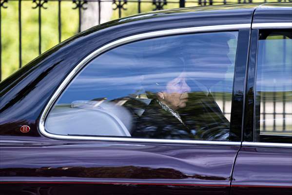 Queen Elizabeth II’s coffin travels from Balmoral Castle to the Palace of Holyroodhouse in Edinburgh