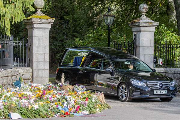 Queen Elizabeth II’s coffin travels from Balmoral Castle to the Palace of Holyroodhouse in Edinburgh