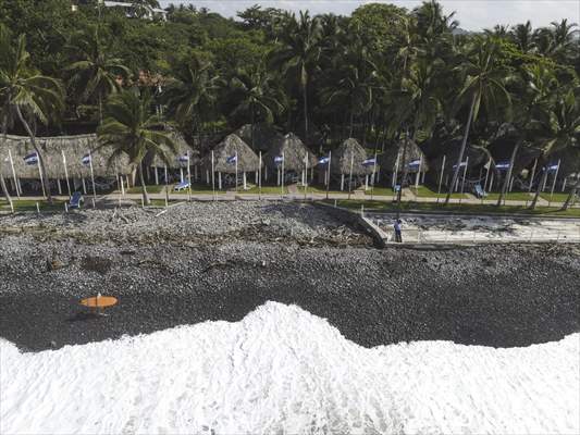 International Coastal Cleanup Day in El Salvador