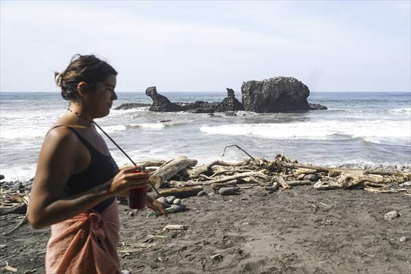 International Coastal Cleanup Day in El Salvador