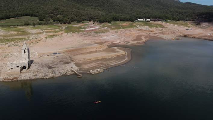 Drought in Spain reveals ancient structures