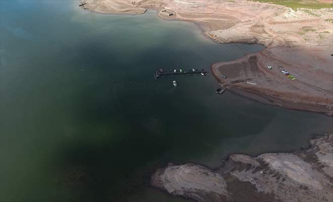 Drought in Spain reveals ancient structures