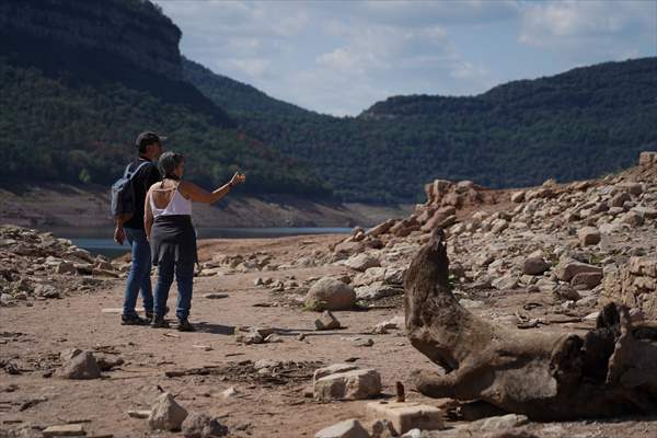 Drought in Spain reveals ancient structures