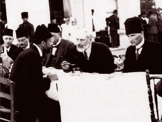 Mustafa Kemal Atatürk İzmit'te