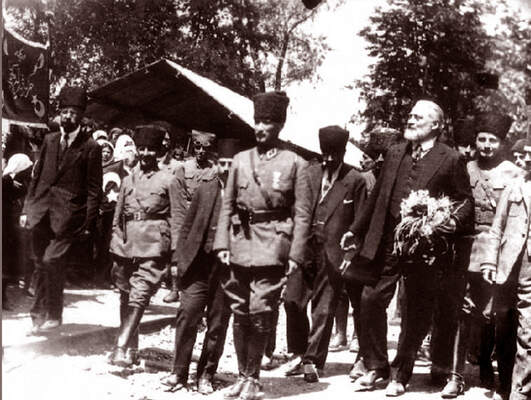 Mustafa Kemal Atatürk İzmit'te
