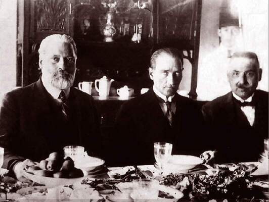 Mustafa Kemal Atatürk İzmit'te