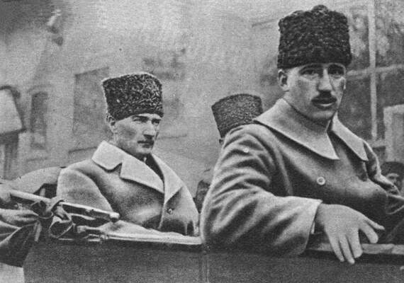 Atatürk, Eskişehir'de