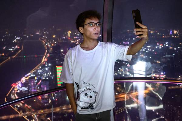 World's Highest Ferris Wheel In China’s Guangzhou