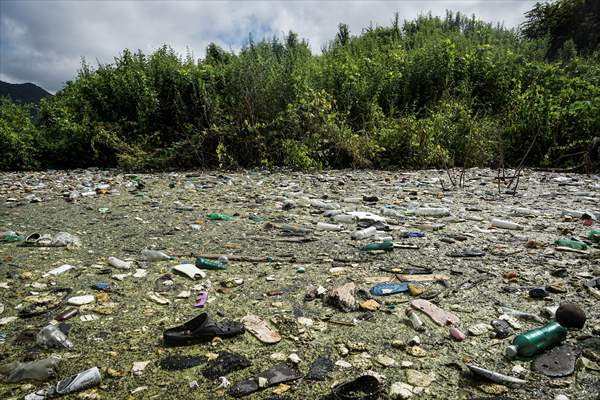 Cerron Grande reservoir pollution in El Salvador