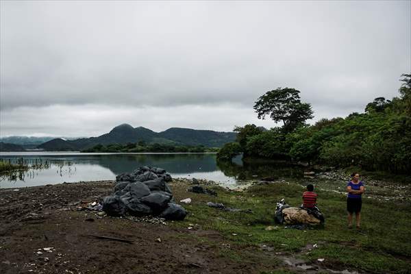 Cerron Grande reservoir pollution in El Salvador