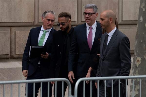 Neymar Faces Up To Five Years In Jail In Barca Transfer Trial