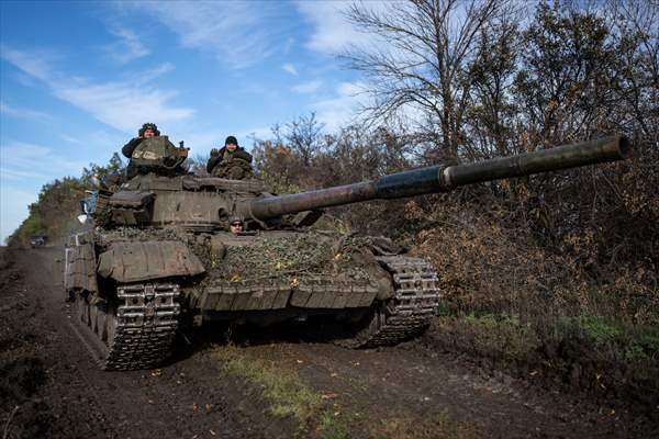 Ukrainian tank crew on the frontline in Bakhmut