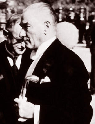 Mustafa Kemal Atatürk