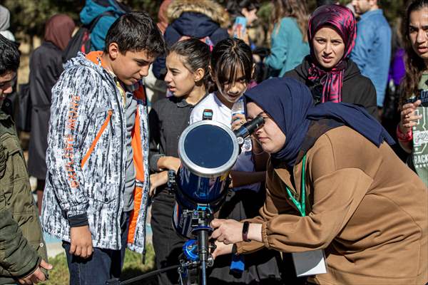 Erzurum'da güneş tutulması gözlemlendi
