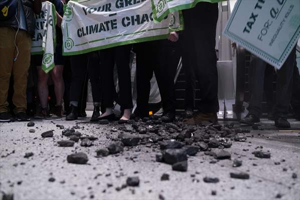 Climate activists storm BlackRock HQ in New York City