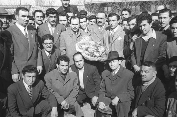 Şampiyon güreşçiler