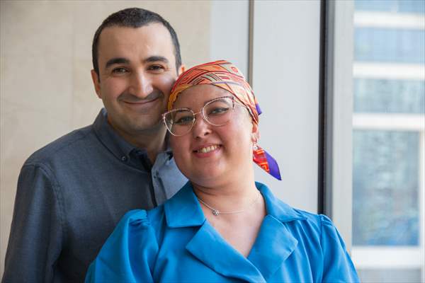 Doktor çiftin aşkı kansere meydan okuyor