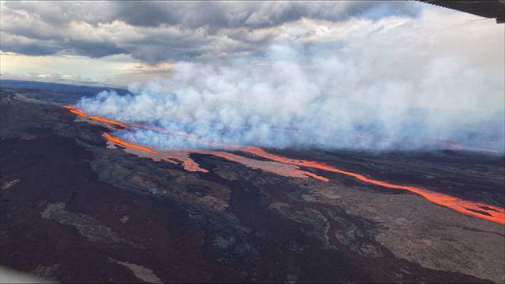 World's largest active volcano begins to erupt in US state of Hawaii after 38 years